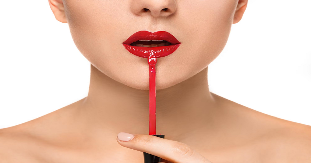 رژ لب شماره ۱۰۵ گلدن رز با چه نوع آرایشی هماهنگ است؟